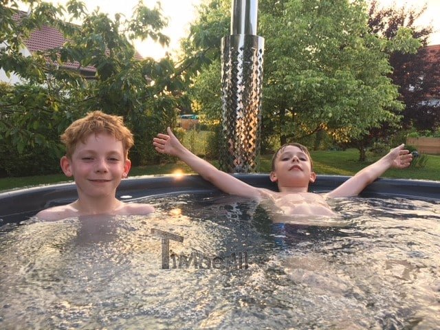 Badefass gfk Thermoholz mit integriertem Ofen Wellness Royal, Heike, Scheinfeld, DEUTSCHLAND 3 Badefass Gfk Thermoholz Mit Integriertem Ofen Wellness Royal, Heike, Scheinfeld, DEUTSCHLAND (2)