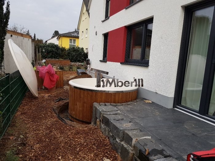 Badezuber mit Fiberglaseinsatz mit Elektroofen, Udo, Hattersheim-Okriftel, Deutschland 5 Badezuber Mit Fiberglaseinsatz Mit Elektroofen, Udo, Hattersheim Okriftel, Deutschland (5)