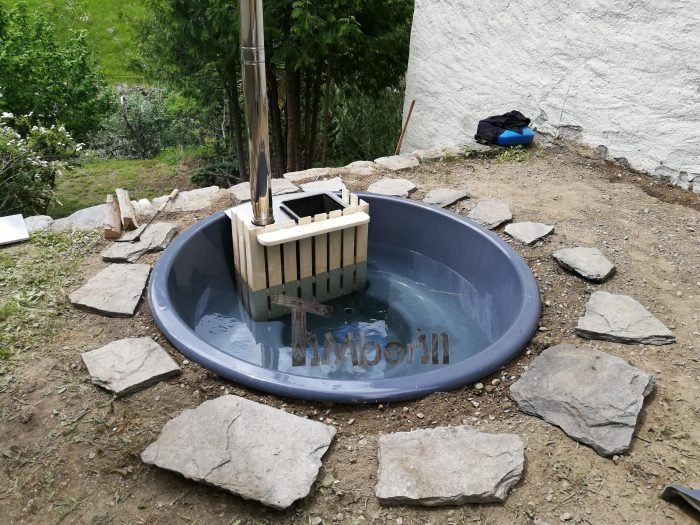 Badezuber Badetonne Terrasse Einbaumodell Einsatz, Michael, Gabi, Schweiz 2 Badezuber Badetonne Terrasse Einbaumodell Einsatz, Michael, Gabi, Schweiz (2)