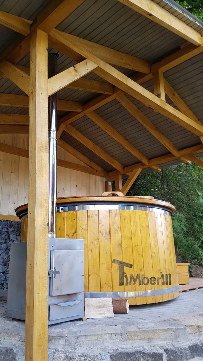 Badezuber GFK mit Aussenofen, Gerhard, Adelsheim, Deutschland 2 Badezuber GFK Mit Aussenofen, Gerhard, Adelsheim, Deutschland (1)