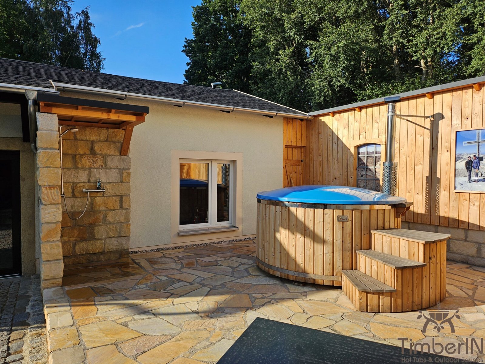 Jacuzzi Garten mit Holzofen scaled